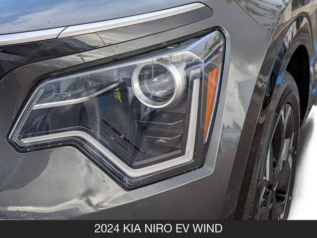 Used 2024 Kia Niro Wind FWD image 11