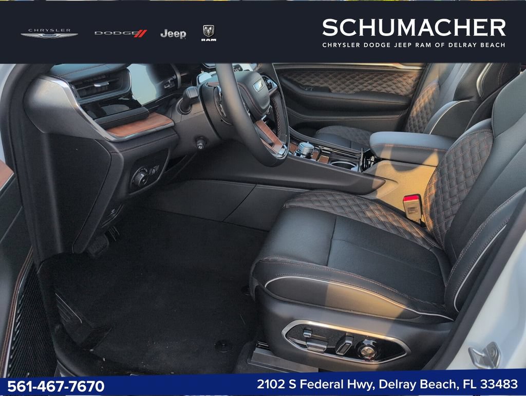 New 2025 Jeep Grand Cherokee Summit AWD/4WD image 5