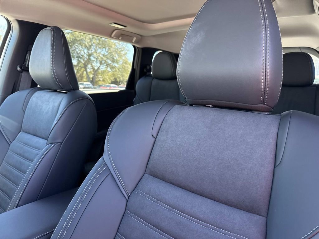 New 2026 Mitsubishi Outlander SE image 24