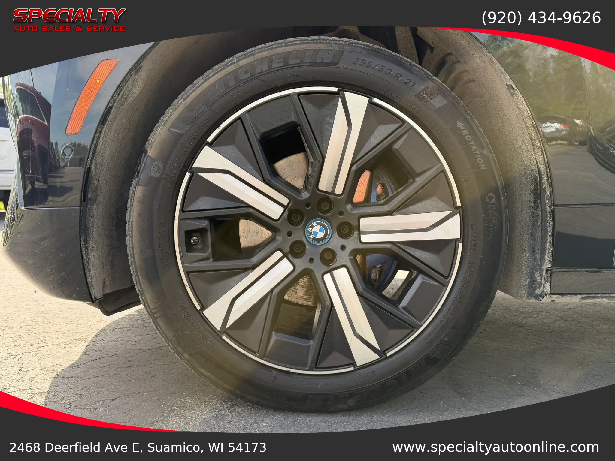 Used 2024 BMW iX xDrive50 w/ Sport Package AWD/4WD image 43