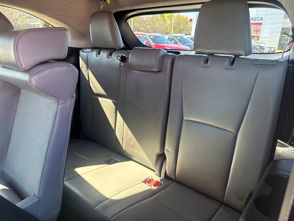 Used 2022 Toyota Highlander XLE AWD/4WD image 40