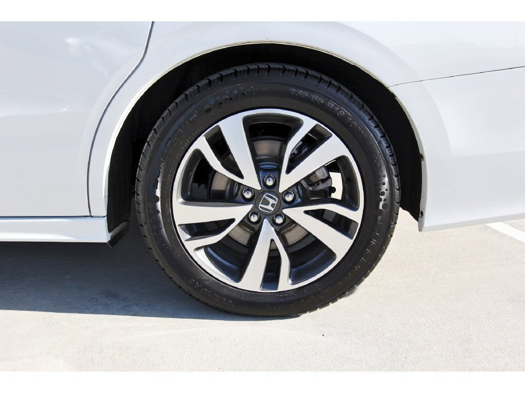 Used 2023 Honda Odyssey Touring image 39