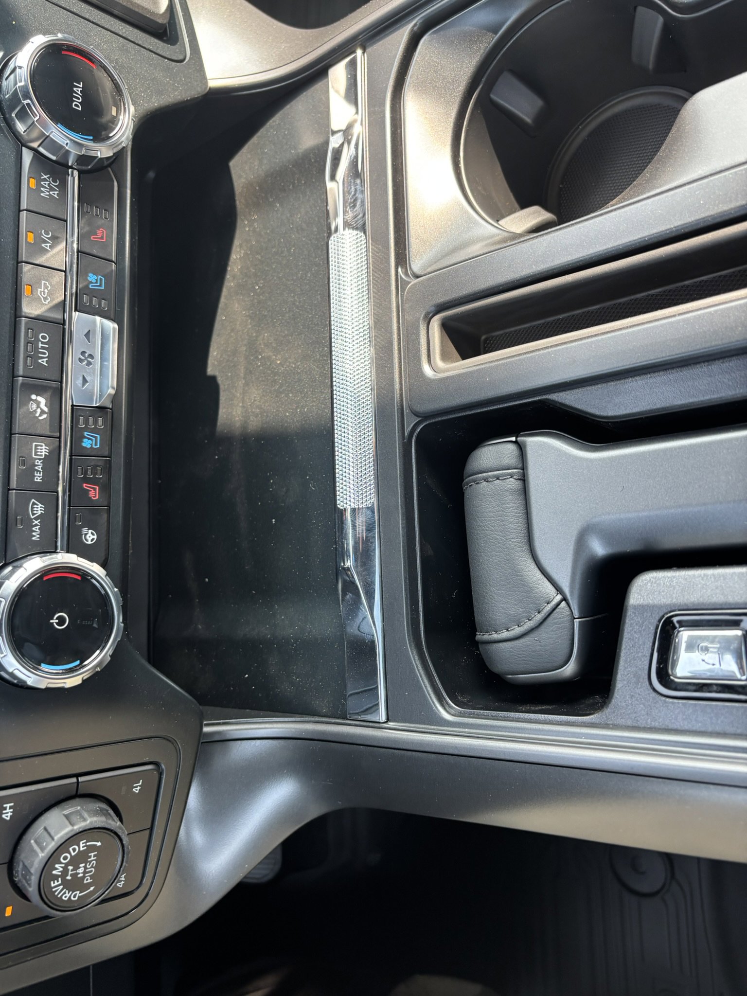 New 2025 Ford F150 Lariat image 27