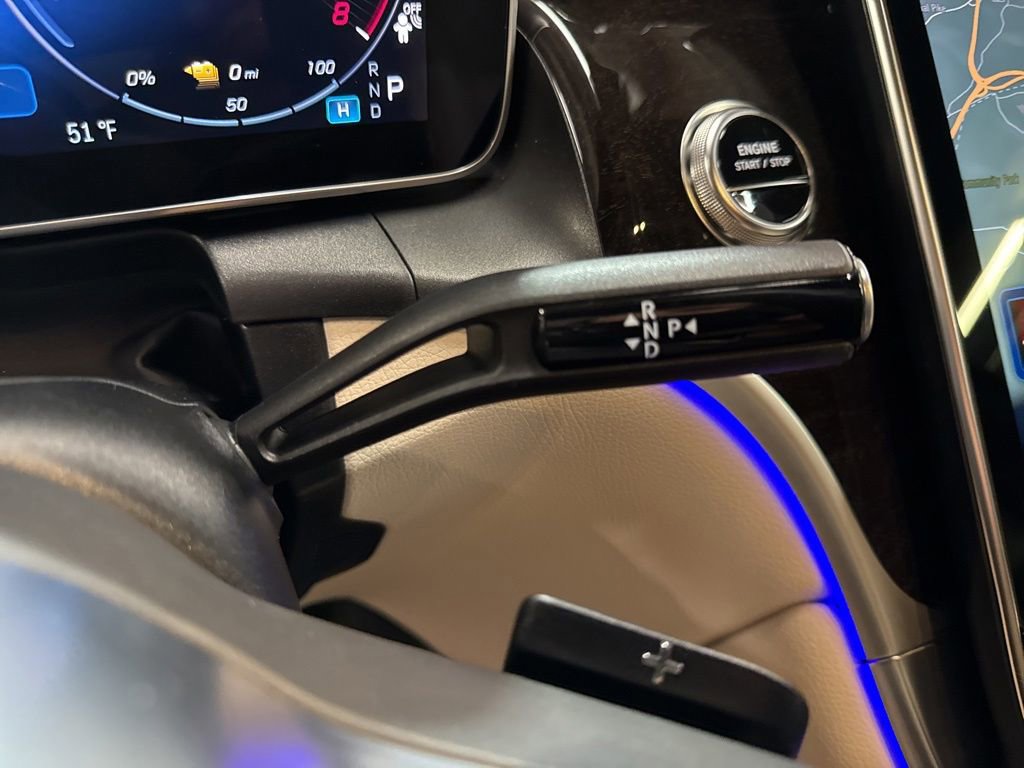 Used 2025 Mercedes-Benz GLC 350e image 25