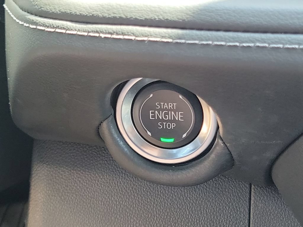 Used 2025 Chevrolet Tahoe LS RWD image 17