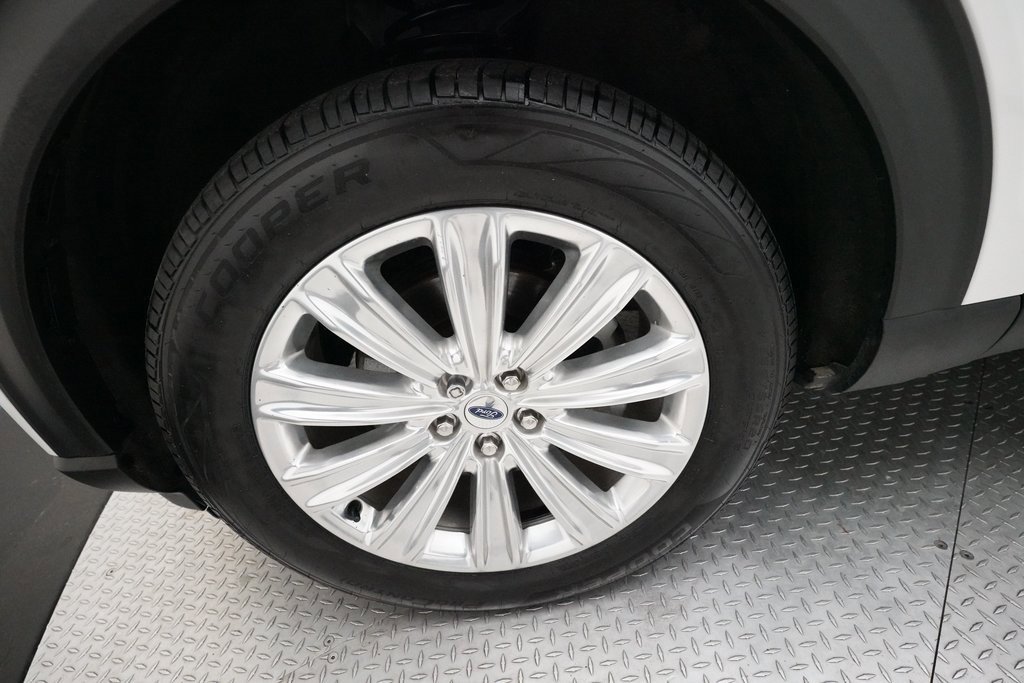 Used 2020 Ford Explorer Limited w/ Class III Trailer Tow Package image 27