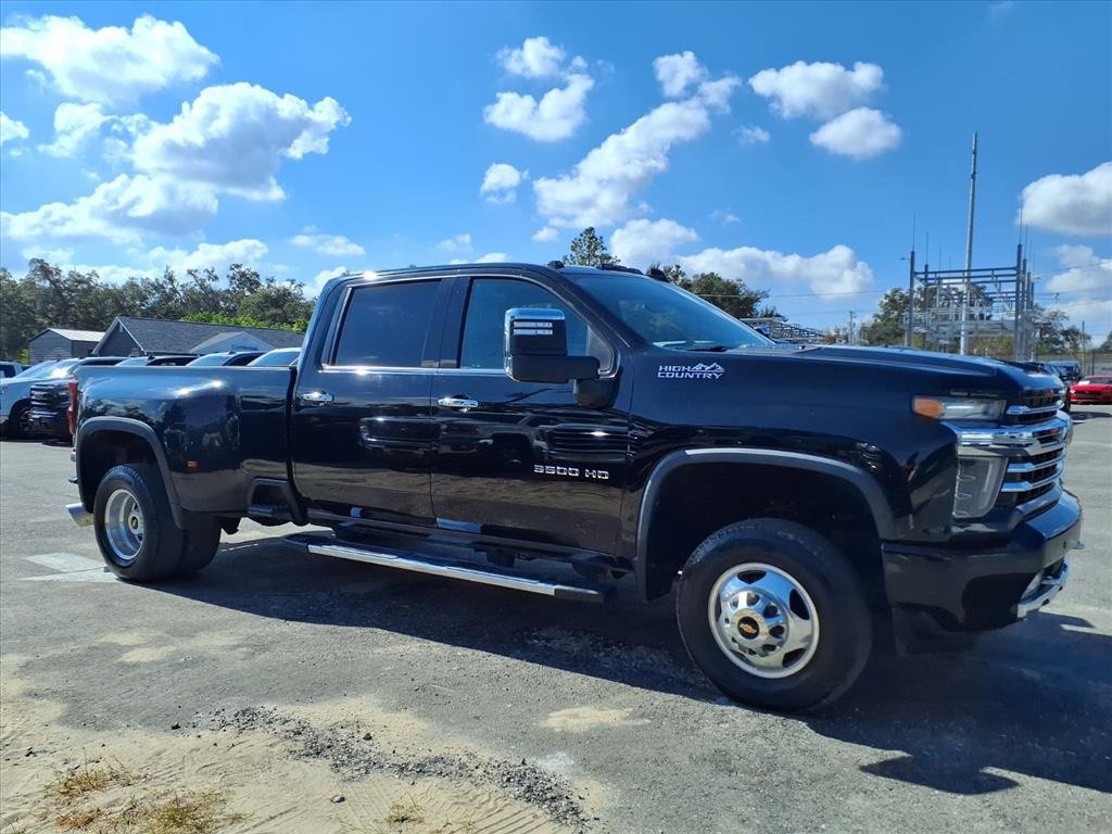 Used 2020 Chevrolet Silverado 3500 High Country w/ Snow Plow Prep/Camper Package image 8