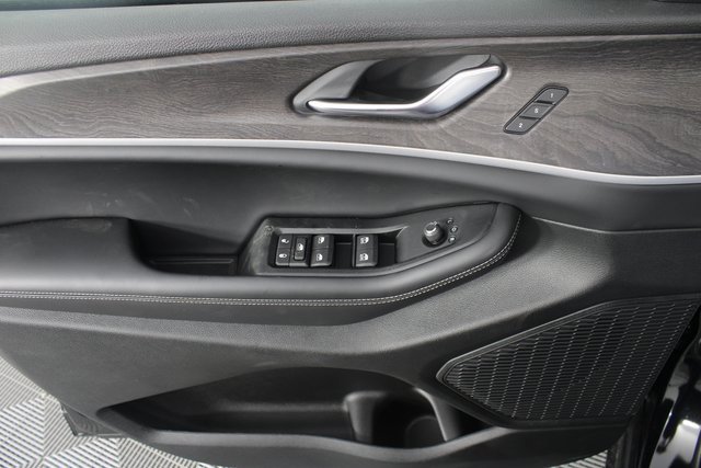 New 2025 Jeep Grand Cherokee Limited w/ Luxury Tech Group II image 16