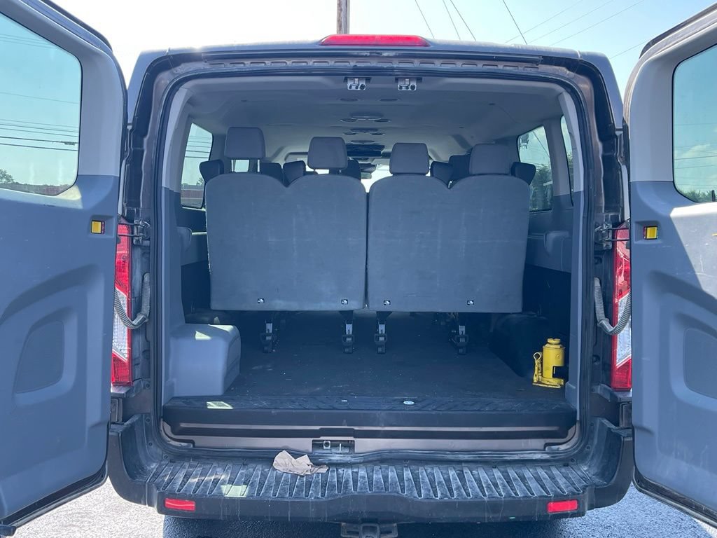 Used 2019 Ford Transit 350 XLT RWD image 7