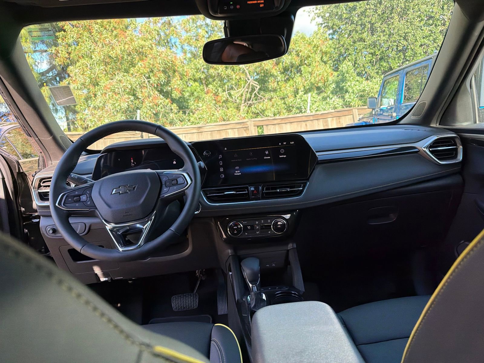 Used 2025 Chevrolet TrailBlazer ACTIV w/ Convenience Package image 11