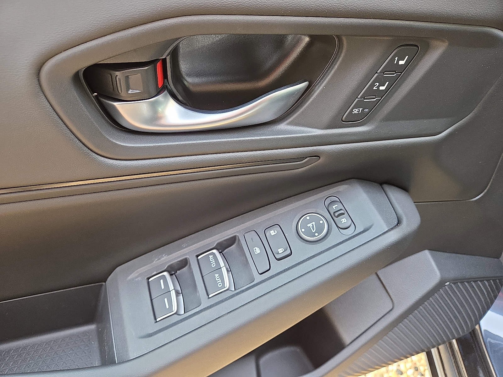 New 2026 Honda Accord EX-L image 9