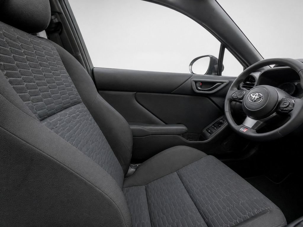 Used 2022 Toyota GR86 w/ ALL Weather Mat Package (TMS) RWD image 20