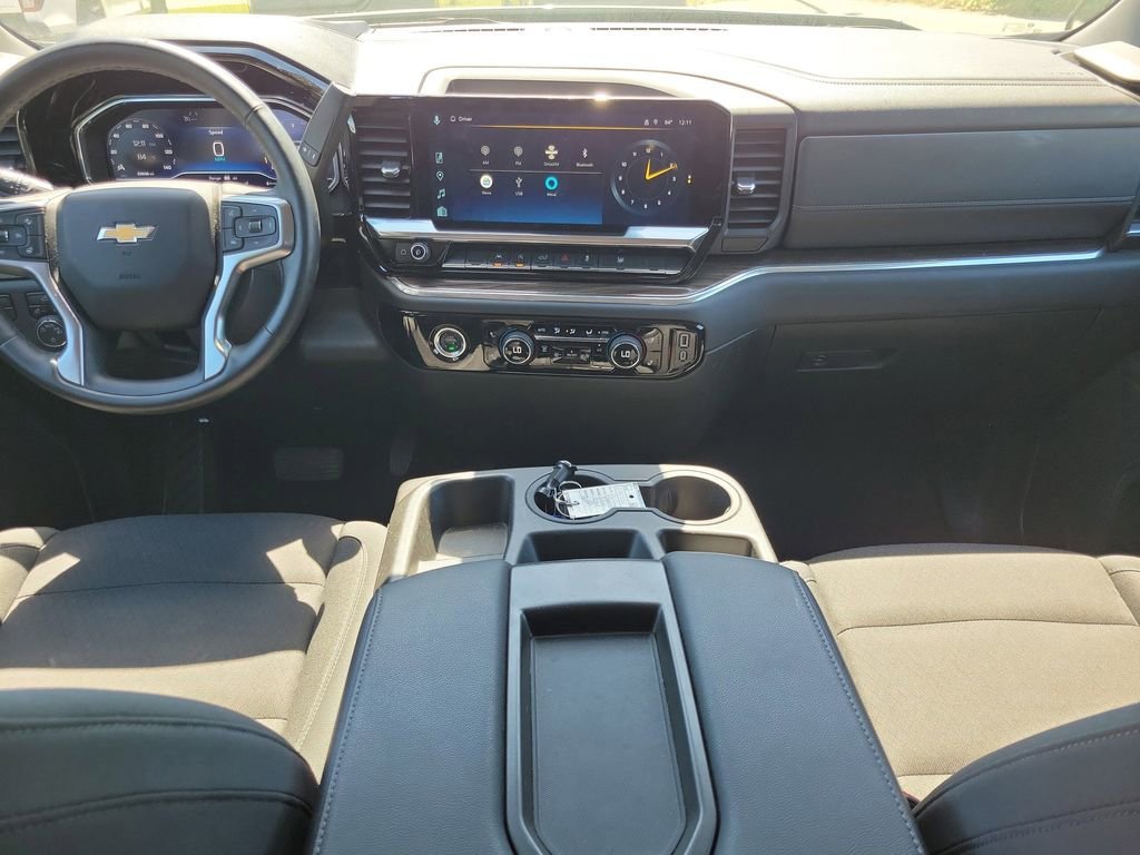 Used 2024 Chevrolet Silverado 1500 LT AWD/4WD image 16