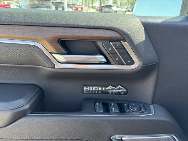Certified 2024 Chevrolet Silverado 1500 High Country w/ Technology Package AWD/4WD image 20