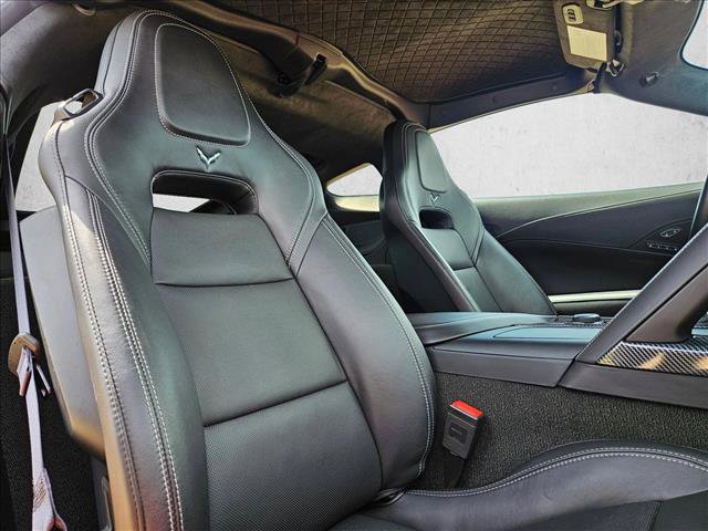 Used 2017 Chevrolet Corvette Stingray Coupe RWD image 18