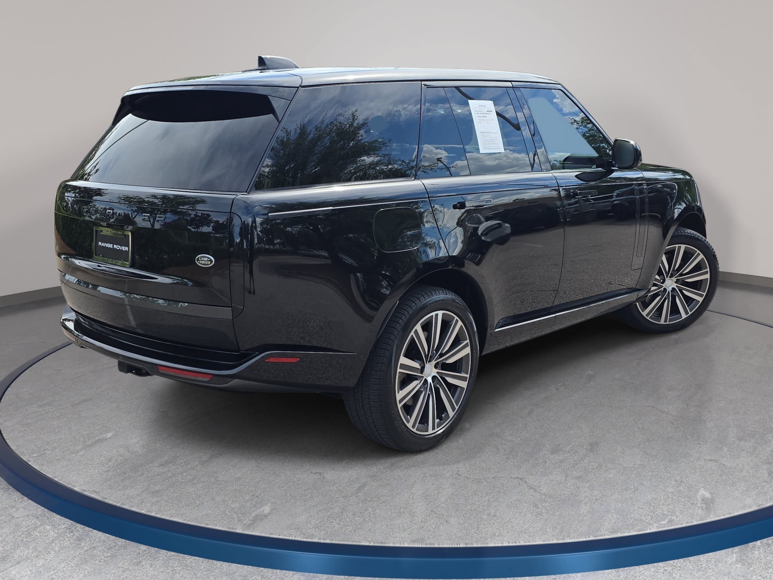 Certified 2023 Land Rover Range Rover SE AWD/4WD image 5