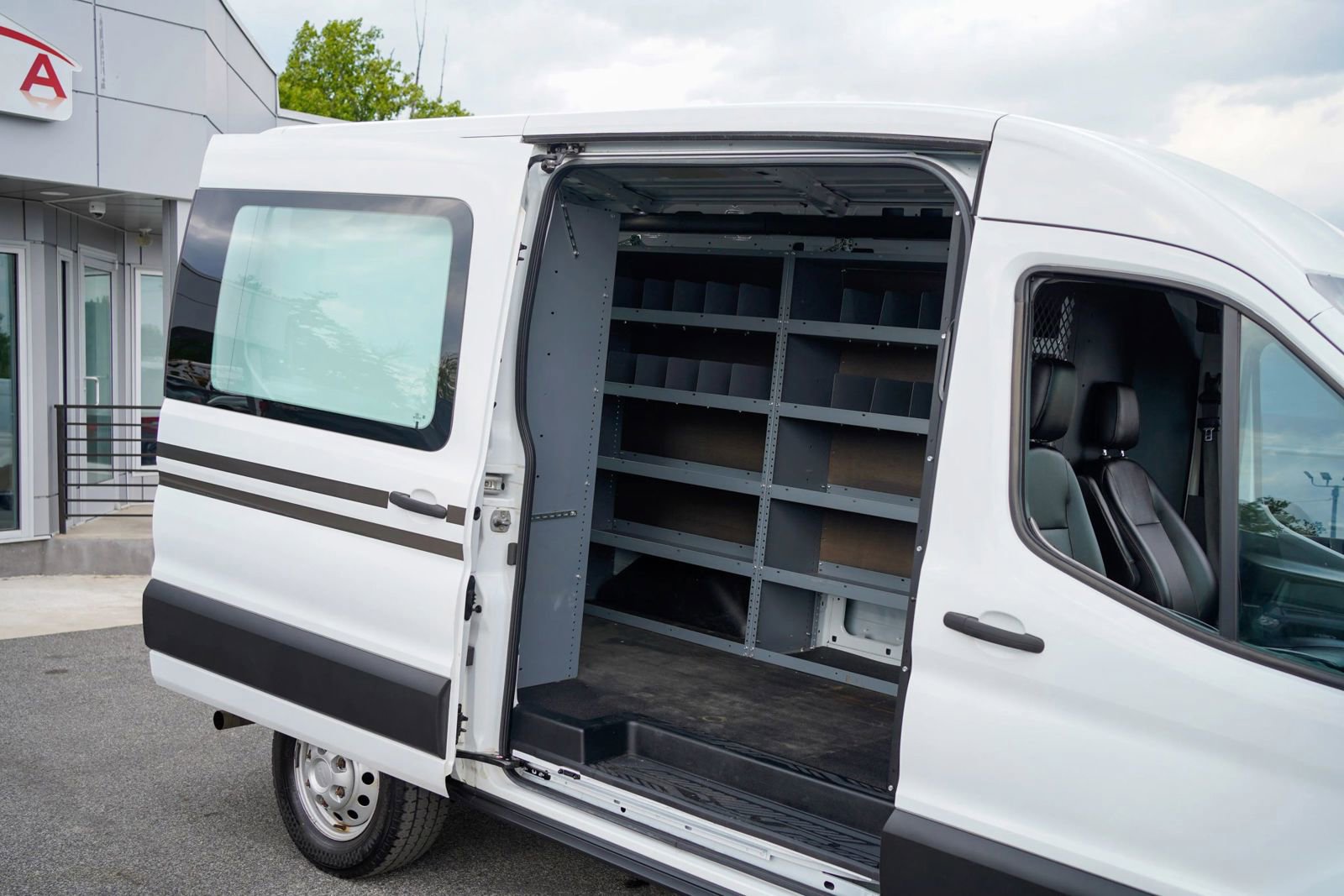 Used 2020 Ford Transit 250 Medium Roof AWD image 15