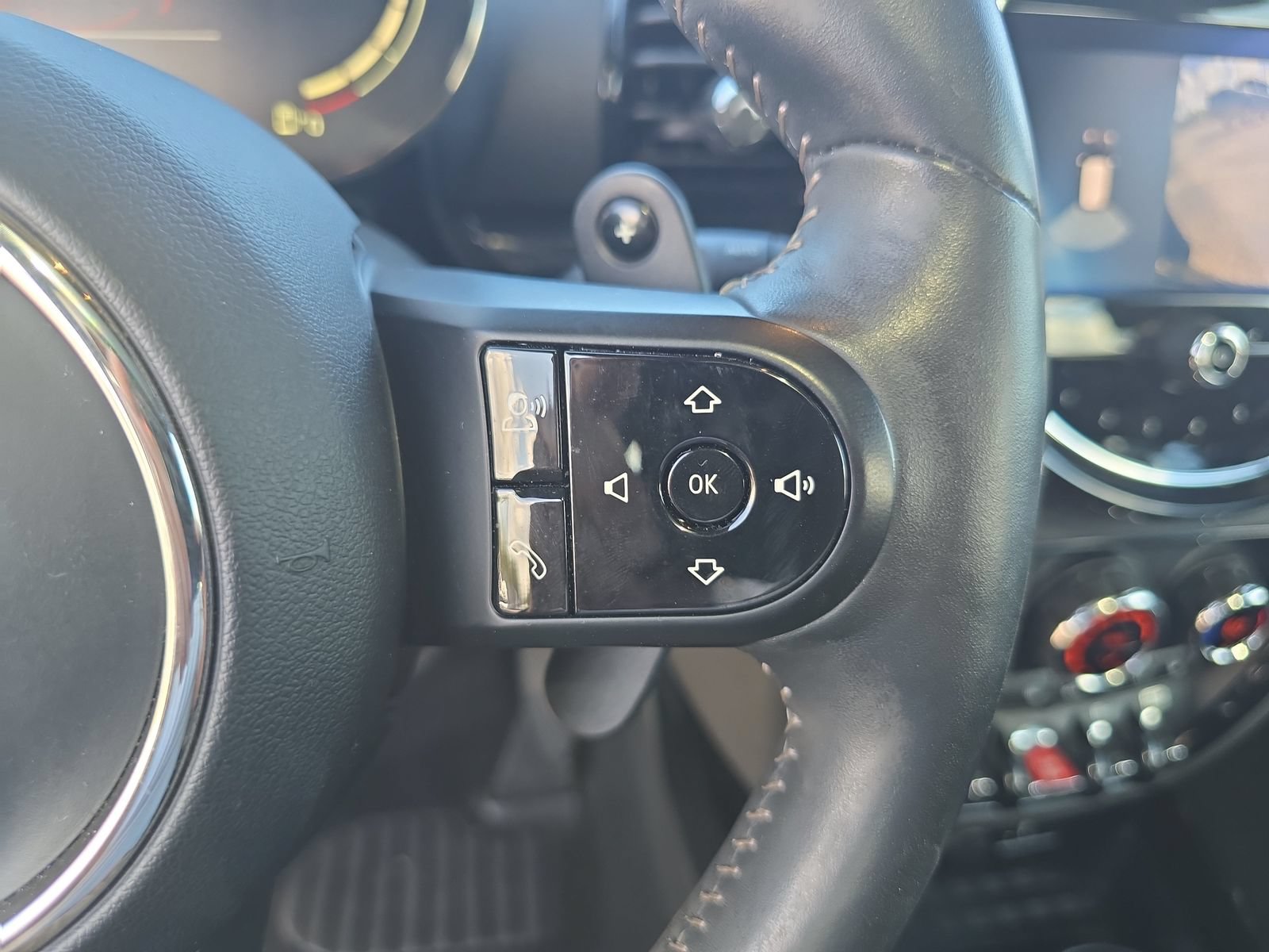 Used 2022 MINI Cooper Clubman S AWD/4WD image 23