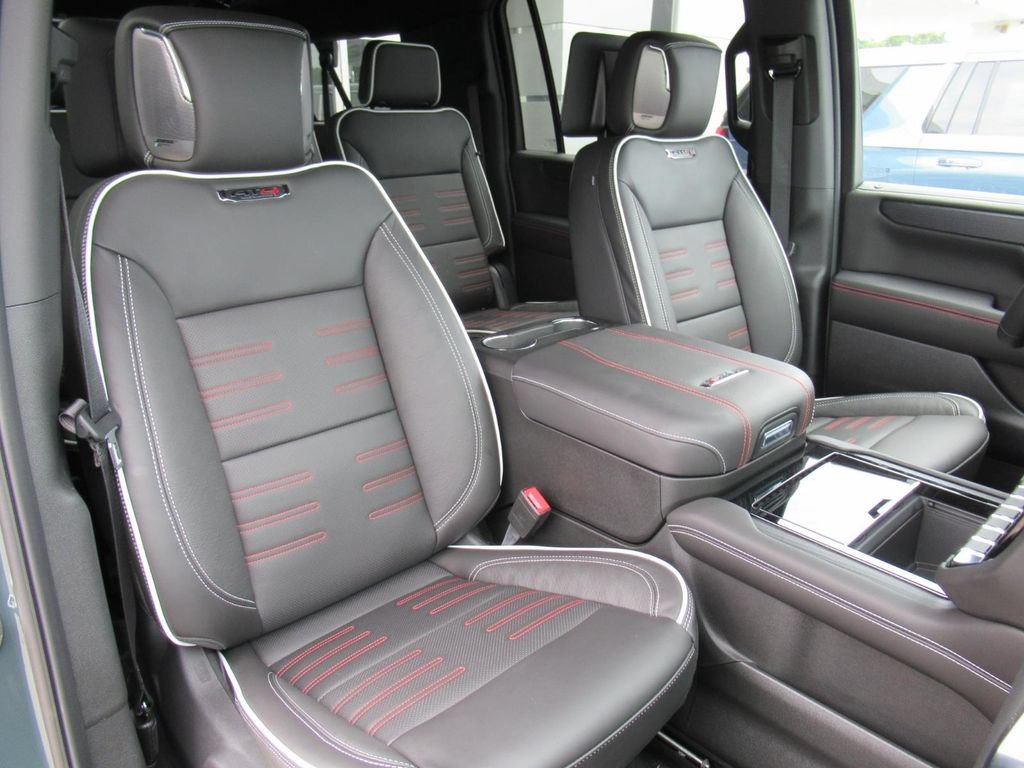 New 2026 GMC Yukon XL AT4 Ultimate AWD/4WD image 8