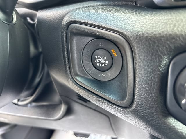 Used 2025 Jeep Wrangler Unlimited Sport AWD/4WD image 16