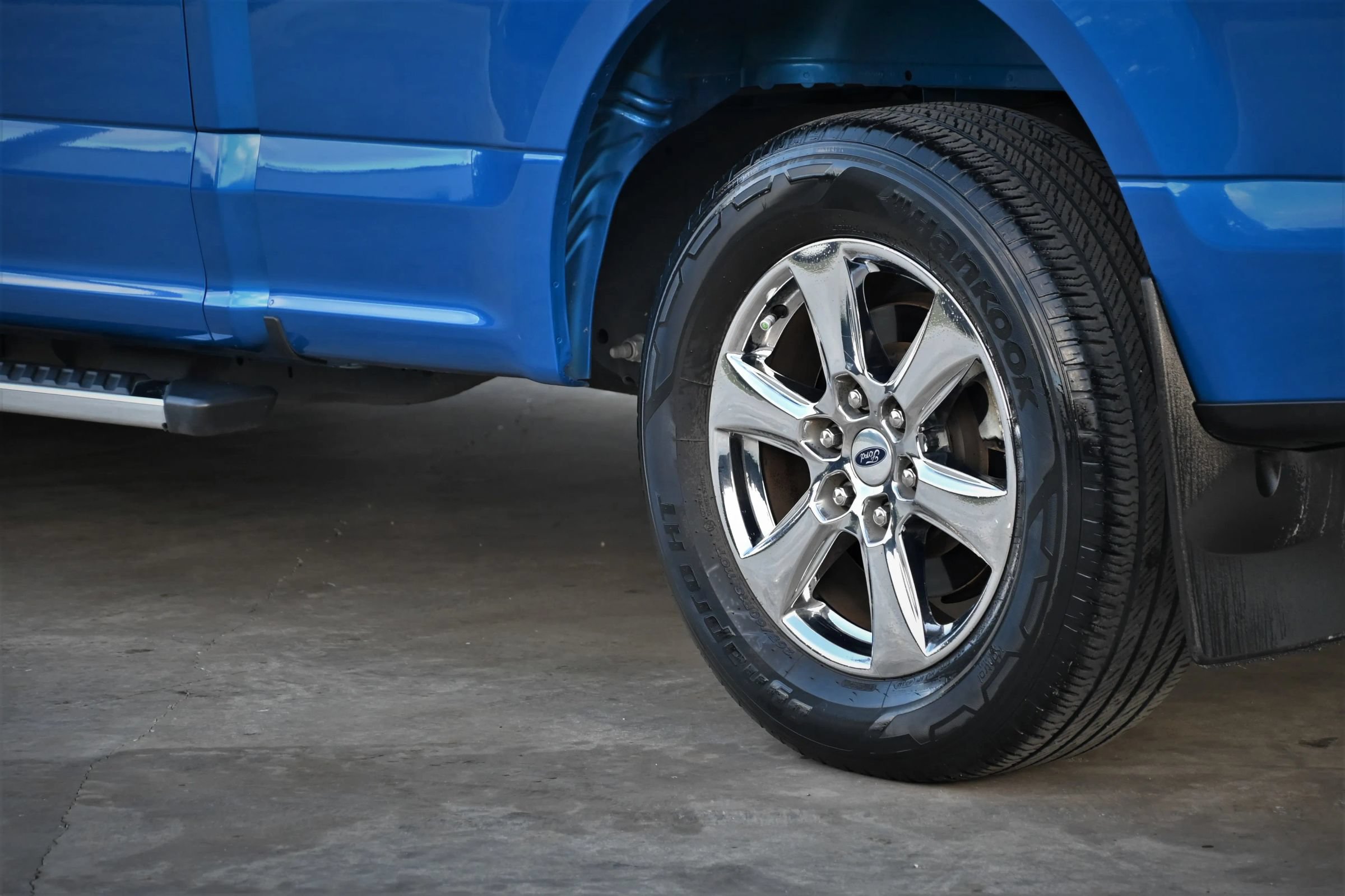 Used 2019 Ford F150 XLT w/ Equipment Group 302A Luxury RWD image 9