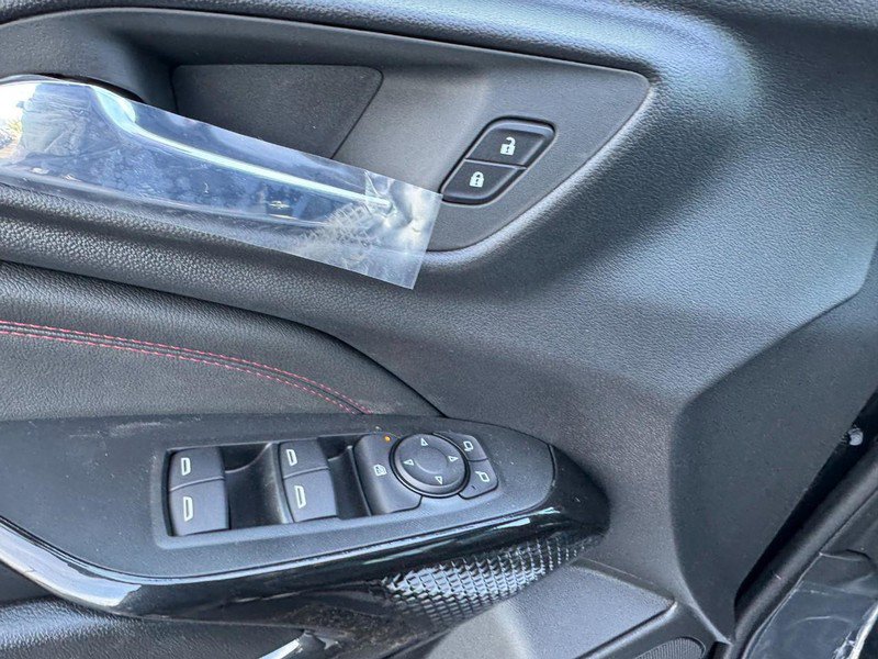New 2026 Chevrolet Trax RS FWD image 33