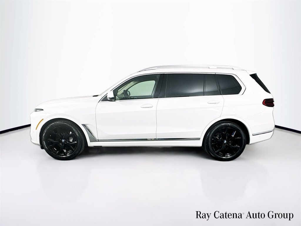 Used 2026 BMW X7 xDrive40i w/ Premium Package AWD/4WD image 4
