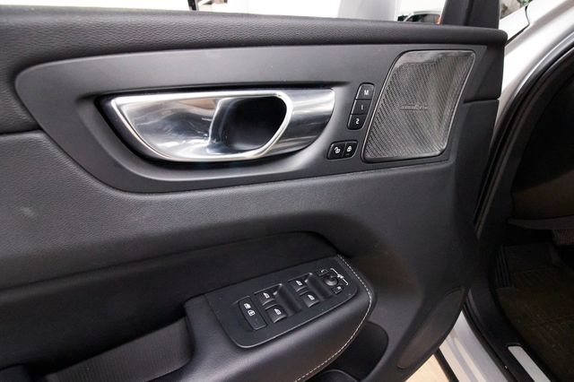 Certified 2023 Volvo XC60 B6 Ultimate w/ Climate Package AWD/4WD image 12