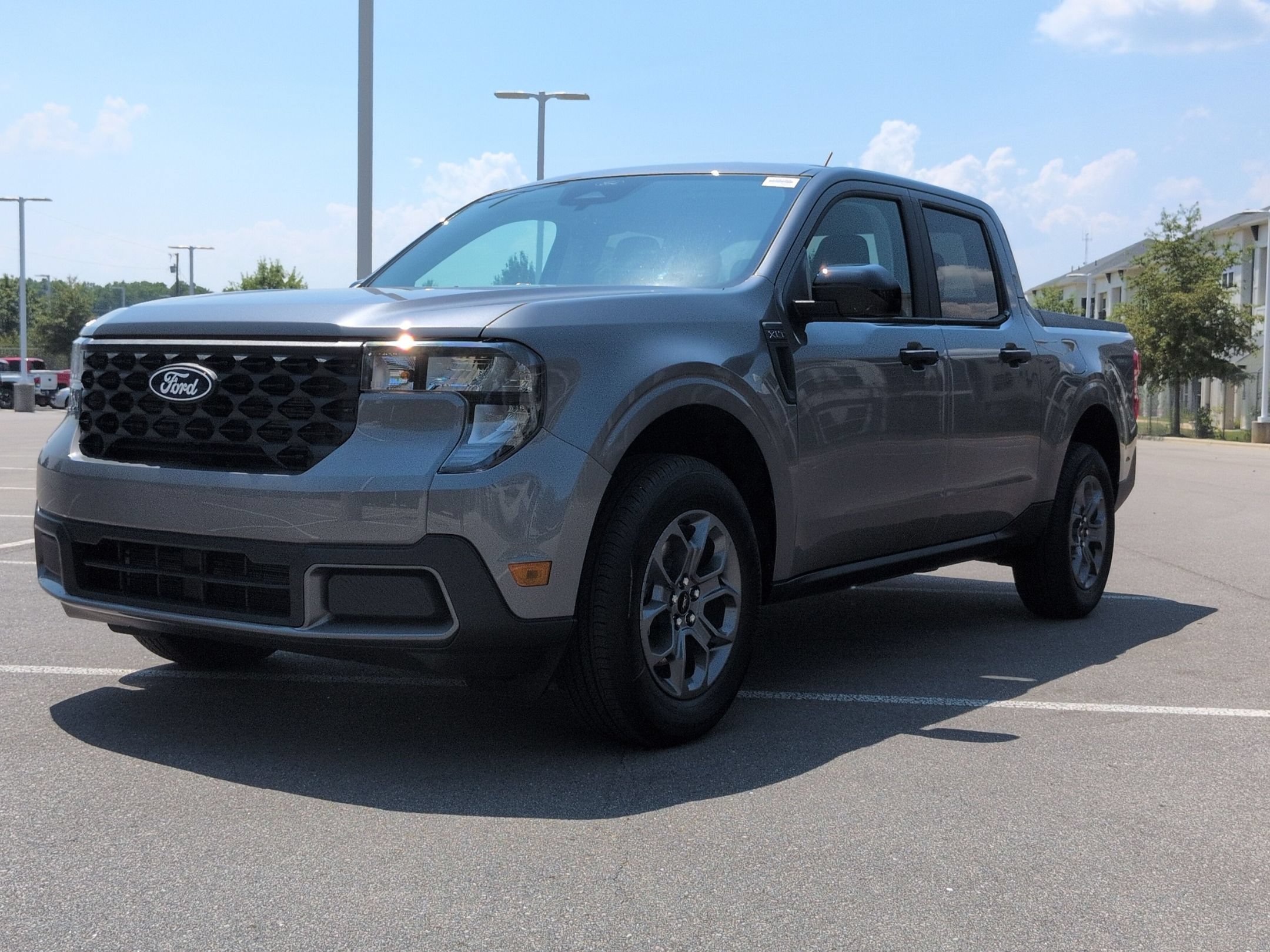 New 2026 Ford Maverick XLT w/ XLT Luxury Package FWD image 8