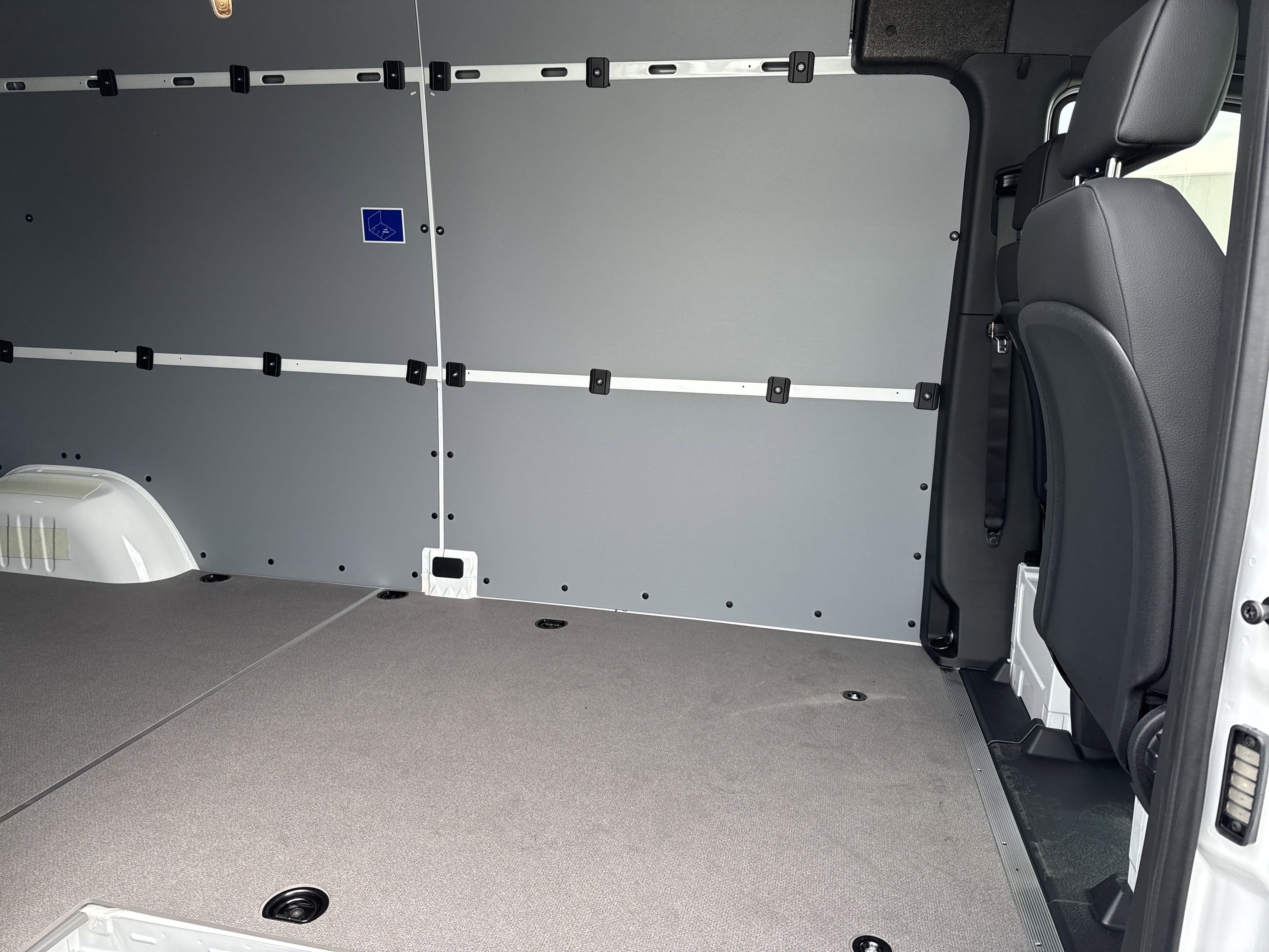 New 2025 Mercedes-Benz Sprinter 2500 image 21