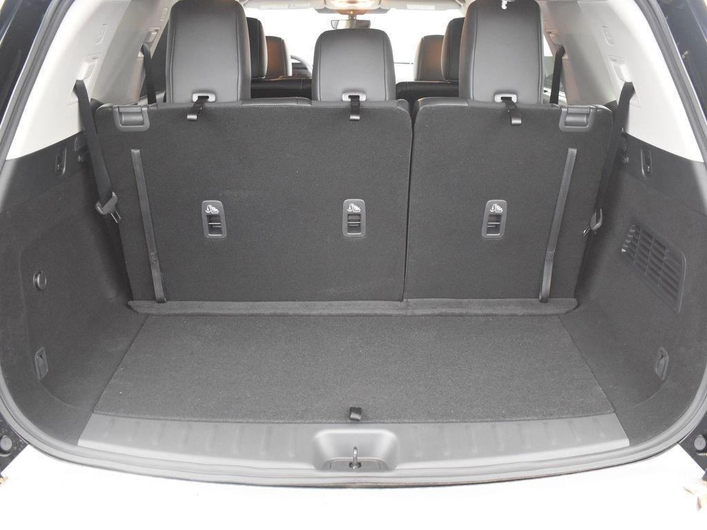 New 2025 Nissan Pathfinder SL image 35