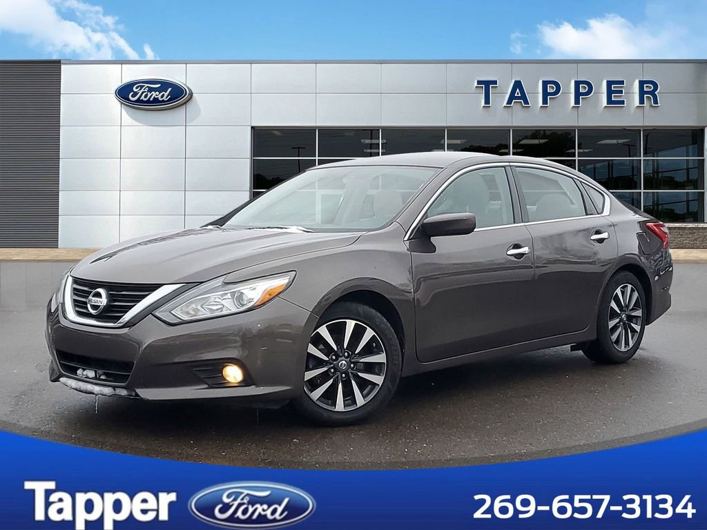 Used 2017 Nissan Altima 2.5 SV image 1