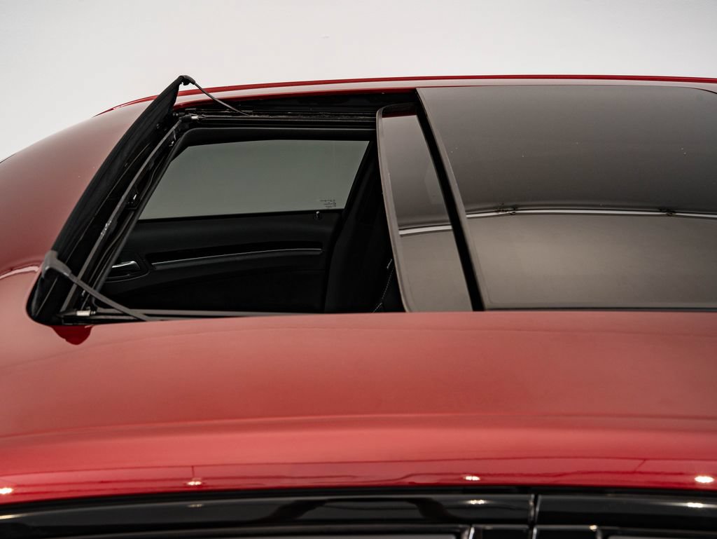 Used 2023 Chrysler 300 C RWD image 14
