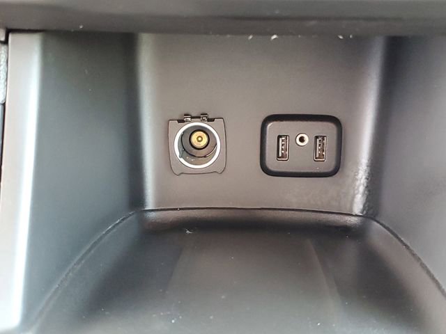 Used 2017 GMC Acadia SLE w/ Driver Alert Package I image 16