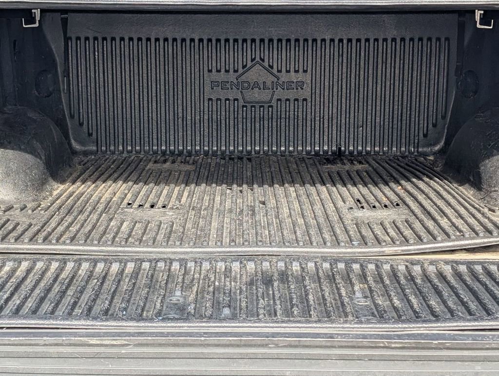 Used 2016 Ford F150 XLT w/ Equipment Group 302A Luxury image 17