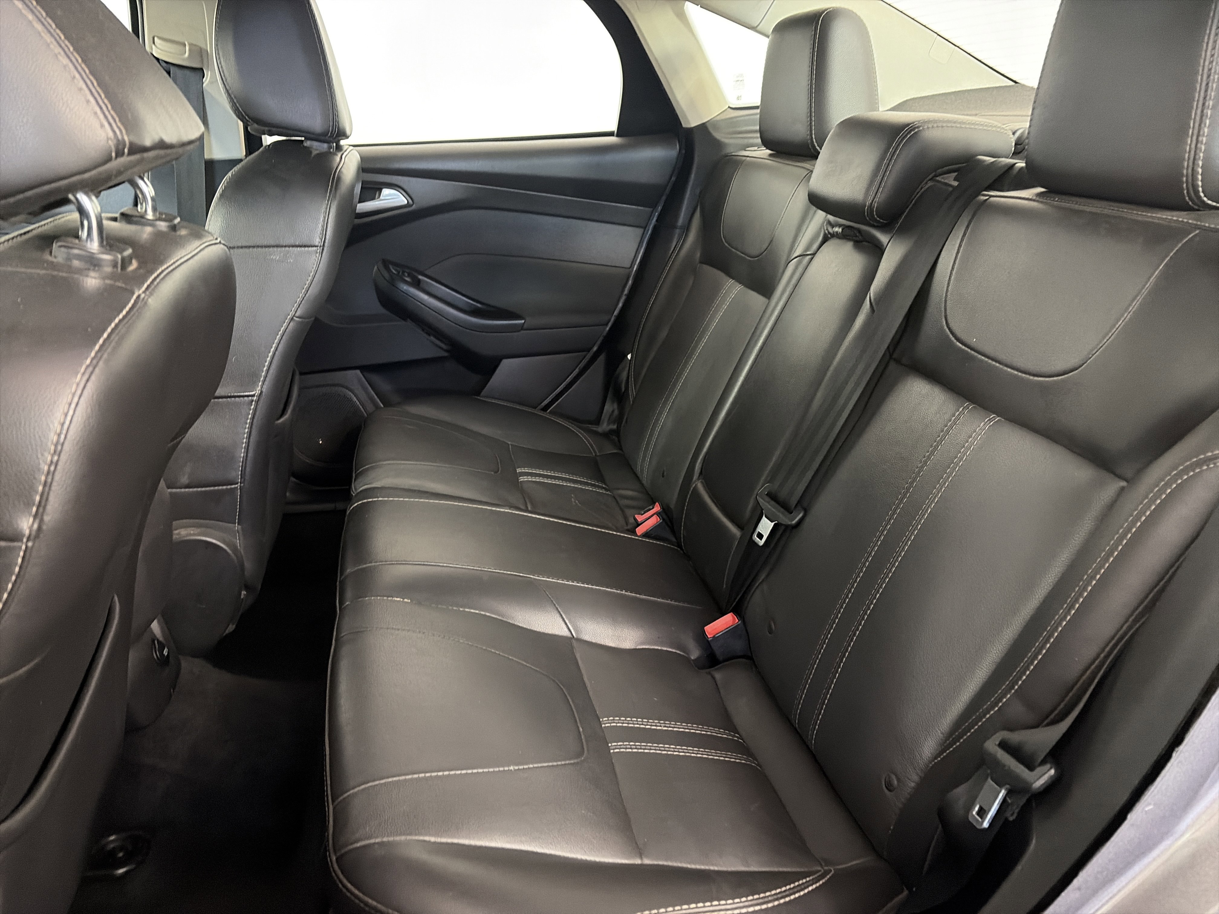 Used 2014 Ford Focus Titanium image 25