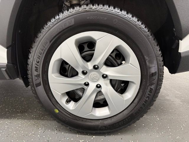 Used 2020 Toyota RAV4 LE w/ All Weather Liner Package image 20
