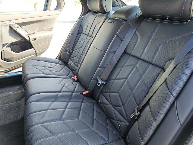 New 2025 BMW i7 eDrive50 image 14