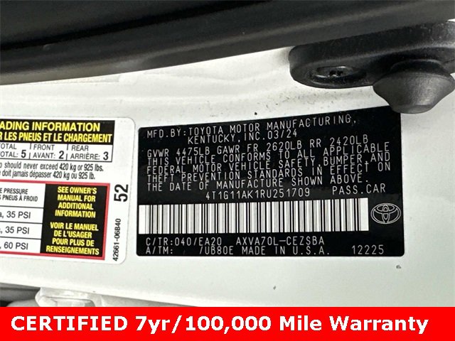 Used 2024 Toyota Camry SE image 30