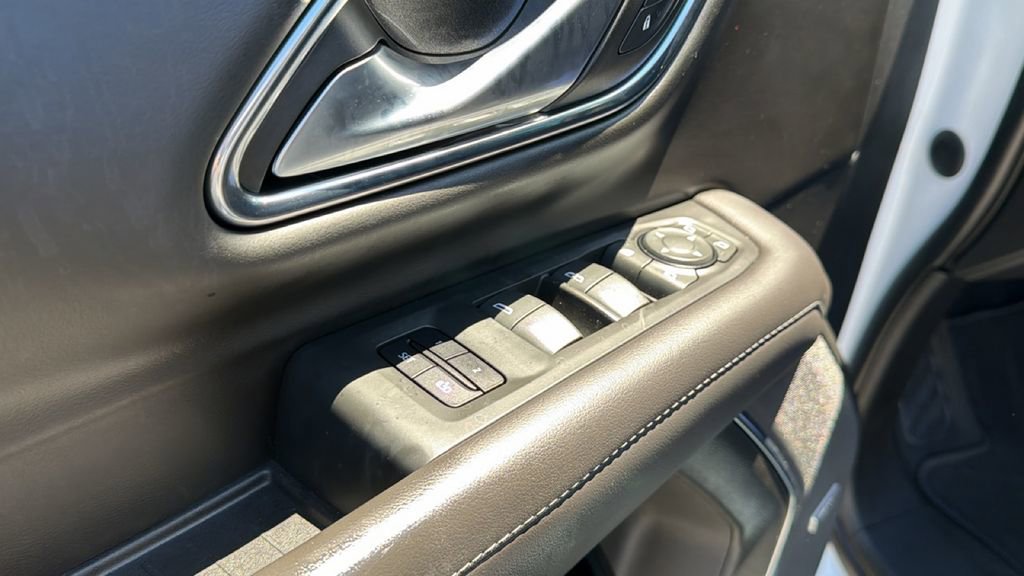 Used 2022 Chevrolet Tahoe LT w/ Luxury Package image 12