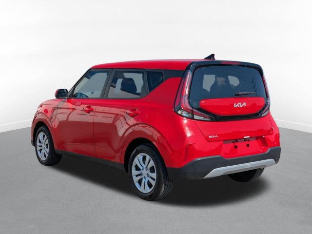 Used 2024 Kia Soul LX FWD image 4