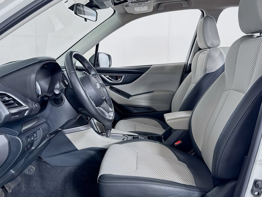 Used 2022 Subaru Forester Premium AWD/4WD image 10