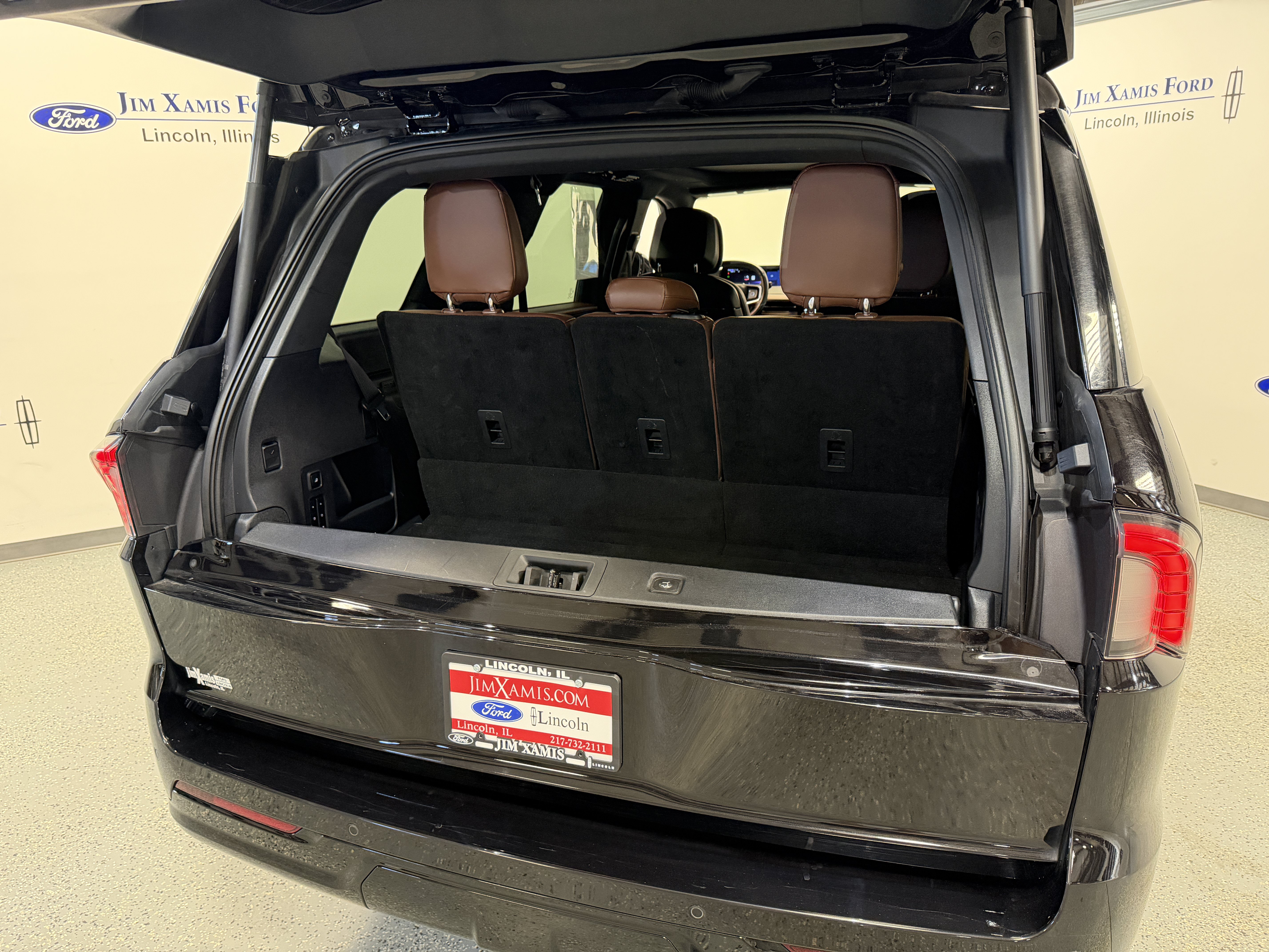 Used 2025 Lincoln Navigator Reserve AWD/4WD image 29