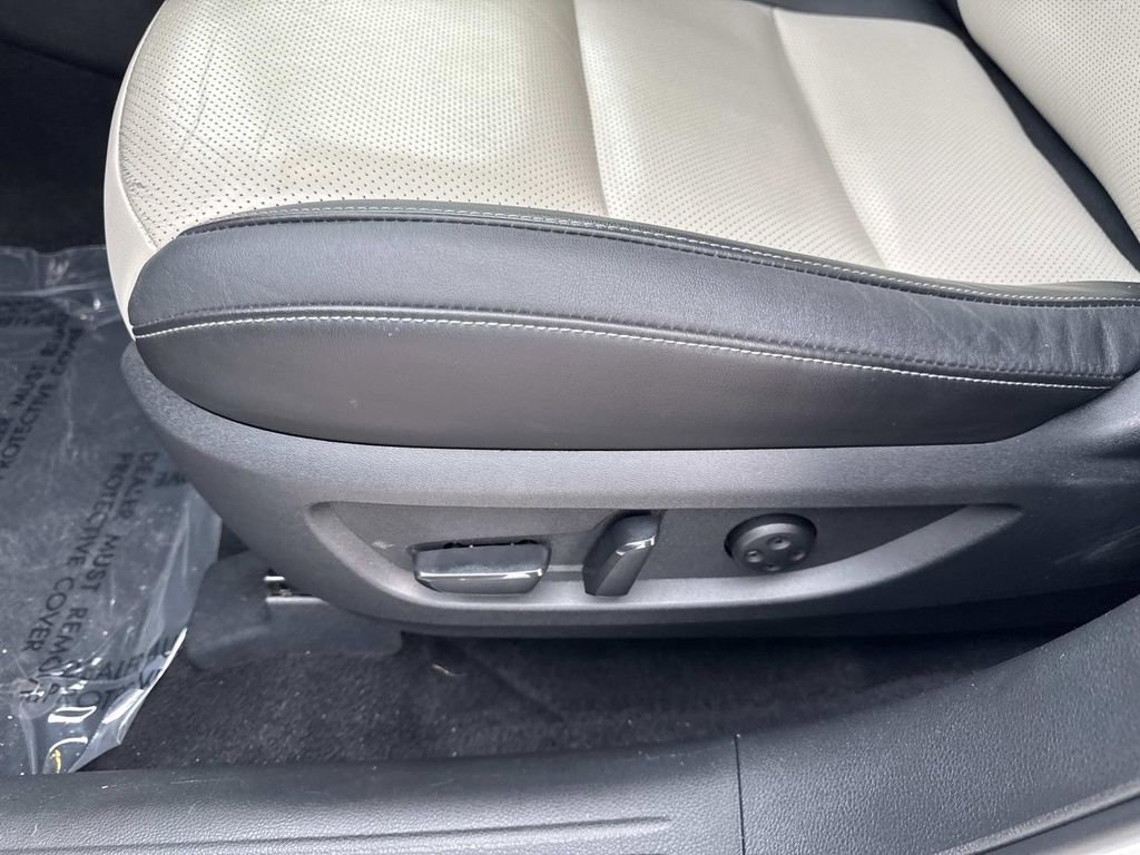 Certified 2023 INFINITI QX55 Luxe w/ Cargo Package image 16