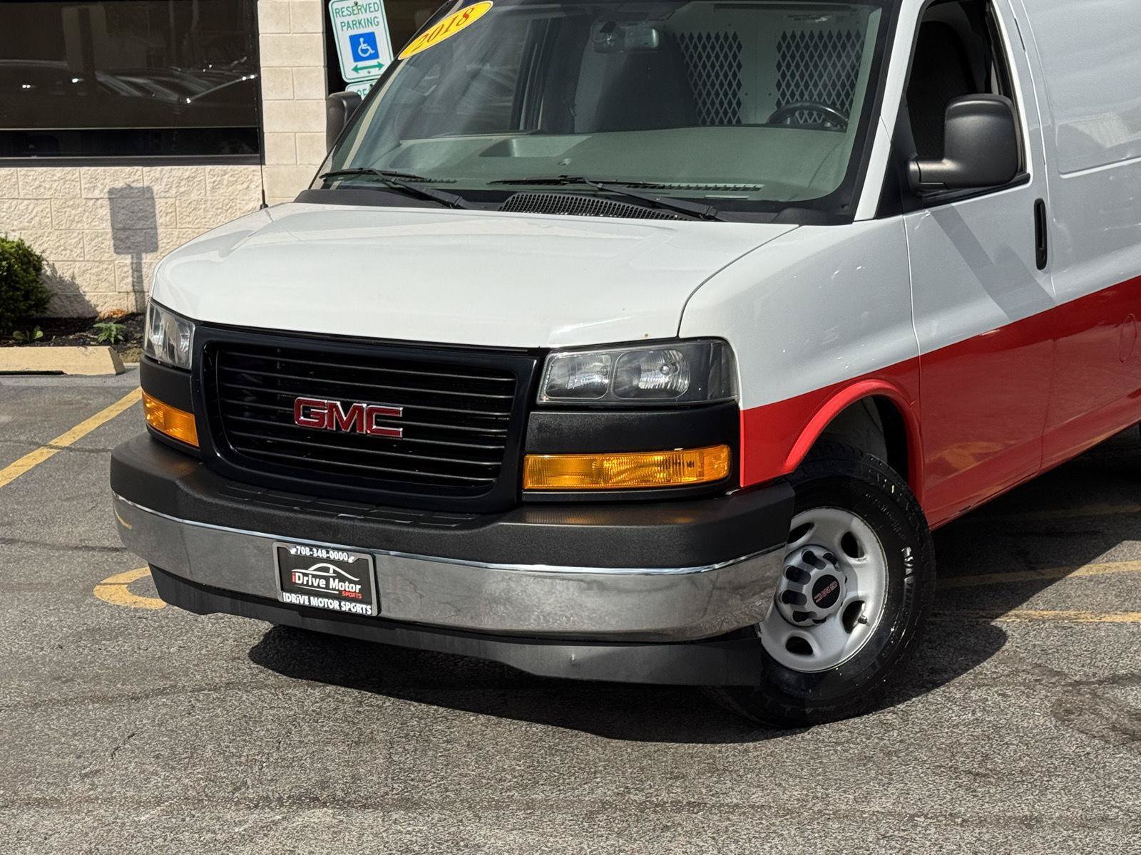 Used 2018 GMC Savana 3500 w/ Driver Convenience Package RWD image 5