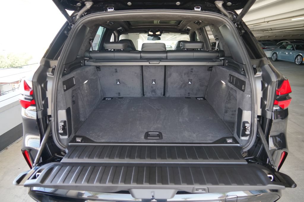 New 2026 BMW X5 M Competition w/ Executive Package AWD/4WD image 21