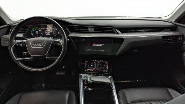 Used 2024 Audi Q8 e-tron Premium Plus w/ Premium Plus Package AWD/4WD image 26