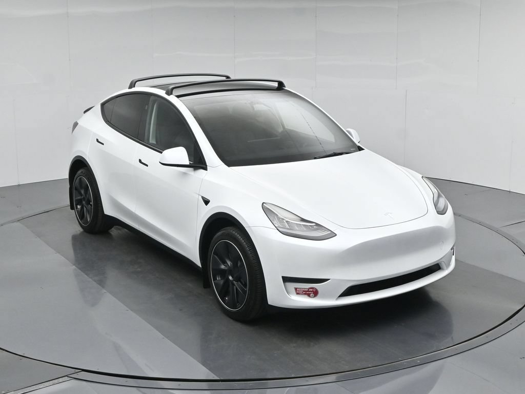 Used 2023 Tesla Model Y Long Range AWD/4WD image 35