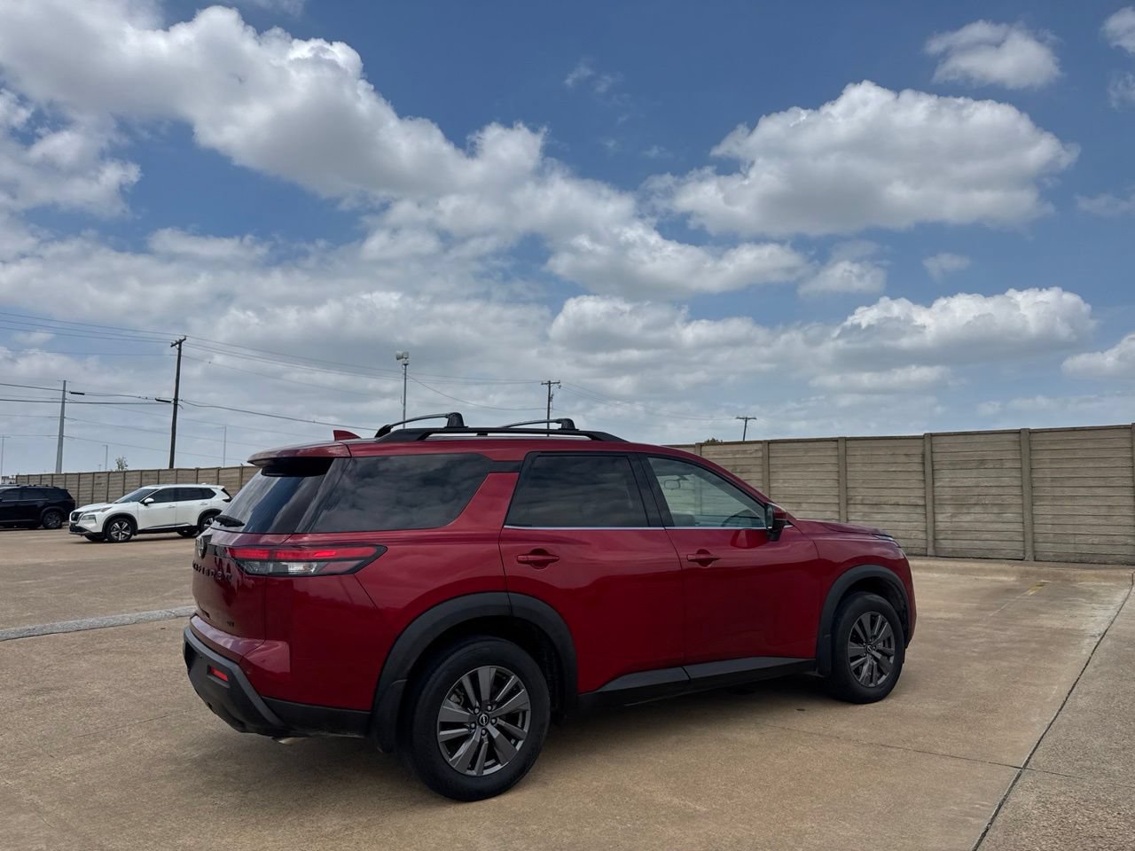Certified 2023 Nissan Pathfinder SV w/ Lighting Package (N92) FWD image 20