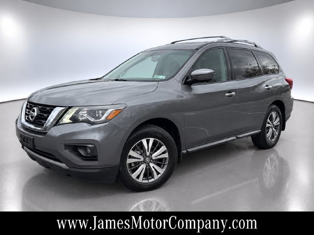 Used 2017 Nissan Pathfinder SL w/ SL Premium Package